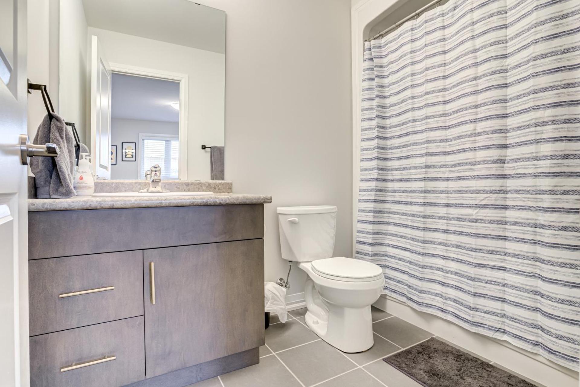 Luxury Living At The Falls - 4 Bed House Niagarawatervallen Buitenkant foto